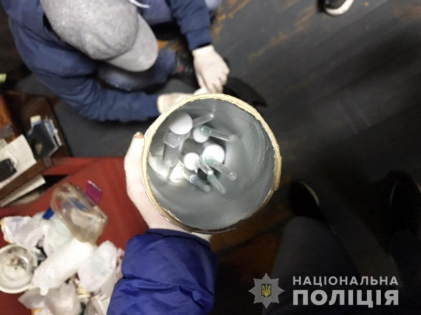У Ківерцях поліцейські затримали наркоторговця: вилучили амфетамін та гроші 