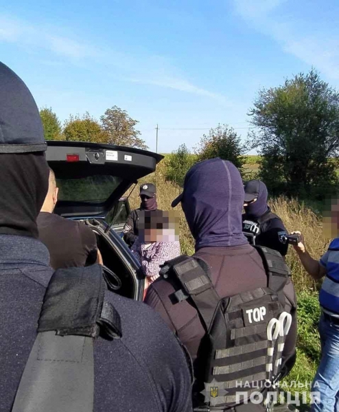 Волынские правоохранители пресеклы незаконную деятельность организованной группы, которая сбывала наркотики