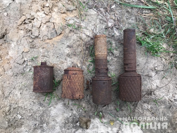 Зброю, понад тисячу набоїв та боєприпаси вилучили у жителя Ківерцівського району
