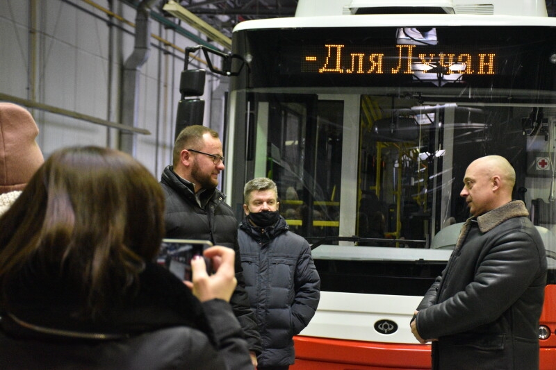 Вулицями Луцька курсуватимуть вже десять нових тролейбусів