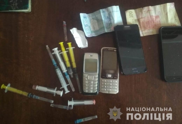 У Нововолинську поліцейські викрили наркозбувача