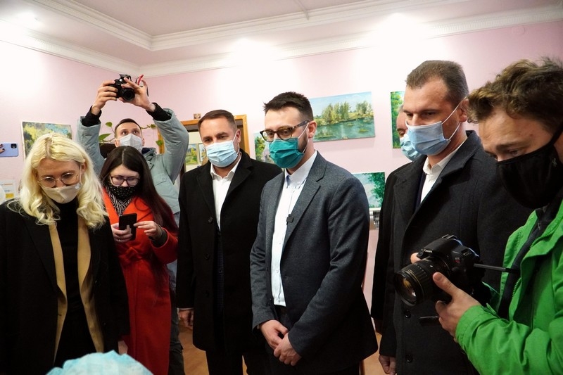 Володимир-Волинський центр вакцинації відвідав представник Мінцифри