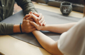 Чоловічий та жіночий погляд на знайомства: особливості сприйняття та поведінки