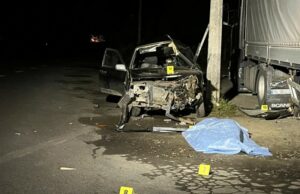 В Луцькому районі водій не впорався з керуванням і зіткнувся з електроопорою