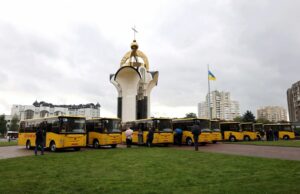 Громади Волині отримали нові шкільні автобуси