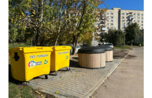 (Українська) Луцьк активно впроваджує напівпідземні сміттєві контейнери