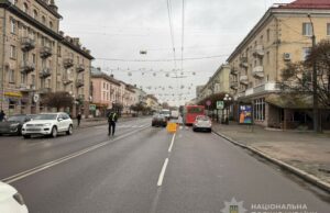 (Українська) ДТП у Луцьку на проспекті Волі: постраждало двоє пішоходів