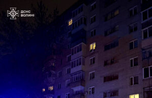 У Луцьку рятувальники евакуювали чоловіка під час пожежі в підвалі