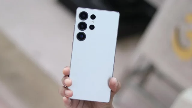 Samsung S26 та Samsung S26 Ultra