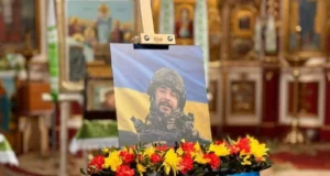 У Нововолинській громаді попрощалися із захисником Андрієм Грущуком