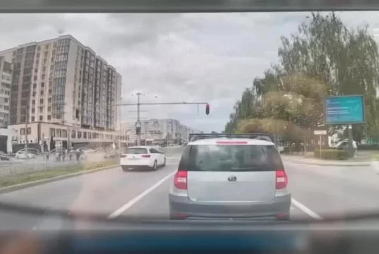 У Луцьку водій Volvo проїхав на червоне світло та отримав кілька протоколів