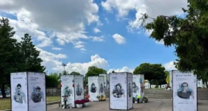 На Алеї Героїв у Нововолинську встановили ще 12 портретів захисників