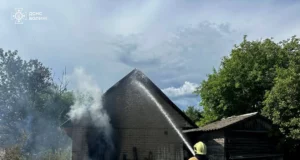 У Бодячеві вогонь із багаття перекинувся на господарську споруду