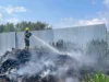 У Полонці вогонь від сміття ледь не перекинувся на господарську споруду