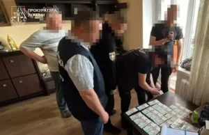 На Волині трьом посадовцям повідомили про підозру через збитки при ліквідації шахти На Волині трьом посадовцям повідомили про підозру через збитки при ліквідації шахти