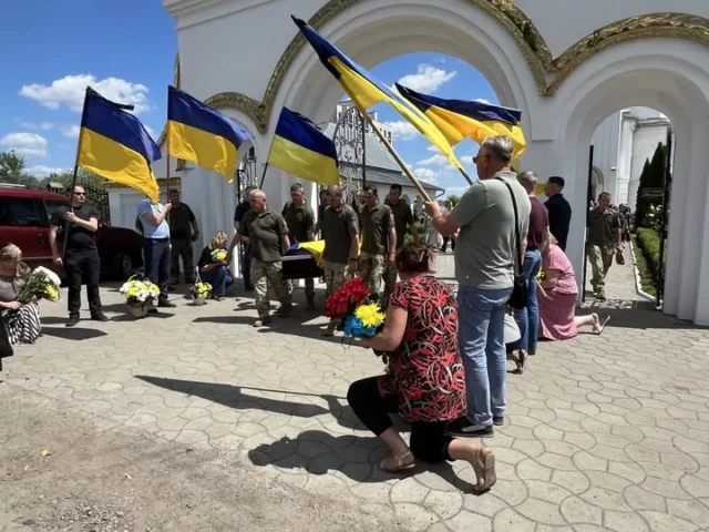 У Ковелі попрощалися із захисником України Олегом Москалюком