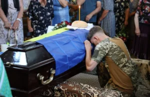 У Шепелі попрощалися з військовим Борисом Кузьмічуком
