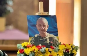 Нововолинська громада попрощалася із захисником Віталієм Мінчуком