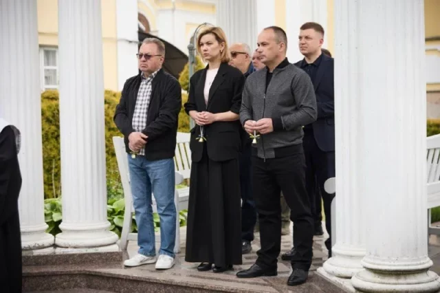 У Луцьку в «Райському саду» вшанували загиблих дітей