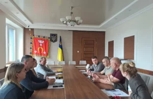 У Ковельській громаді продовжують боротися з борщівником