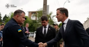 У Шевченківському районі Києва Даник і Рюте оглянули наслідки ударів РФ