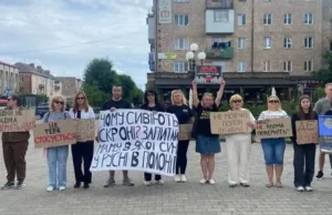 У Ковелі провели акцію підтримки полонених і зниклих У Ковелі провели акцію підтримки полонених і зниклих
