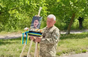 У Нововолинську попрощалися з воїном Сергієм Бабкіним