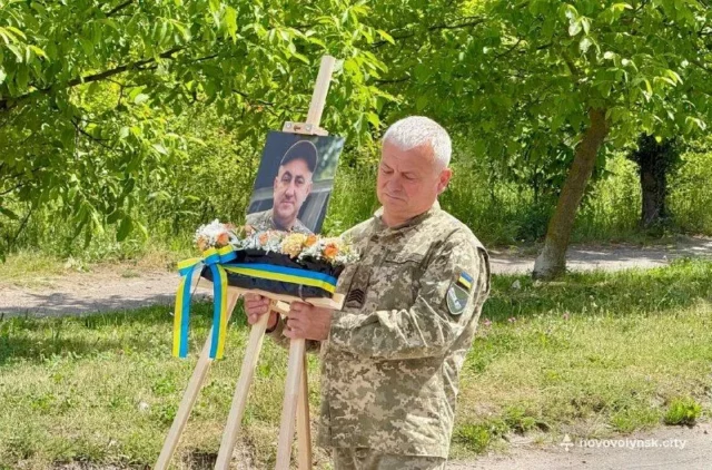 image У Нововолинську попрощалися з воїном Сергієм Бабкіним
