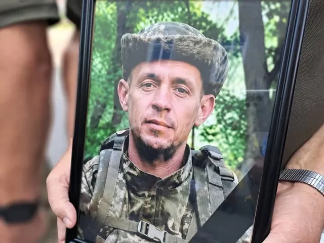 image У Ковелі попрощалися із захисником України Андрієм Повхом