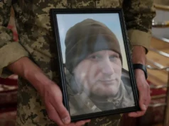У Луцьку попрощалися із загиблим воїном Олегом Кравцем У Луцьку попрощалися із загиблим воїном Олегом Кравцем