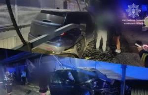 У Луцьку водій Ford після втечі від патрульних в’їхав у металеві опори