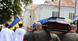 У Луцьку попрощалися з воїнами Костянтином Шевчуком та Едуардом Гуріним