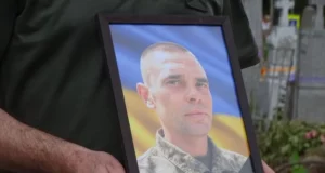Турійська громада провела в останню путь військовослужбовця Сергія Остапука