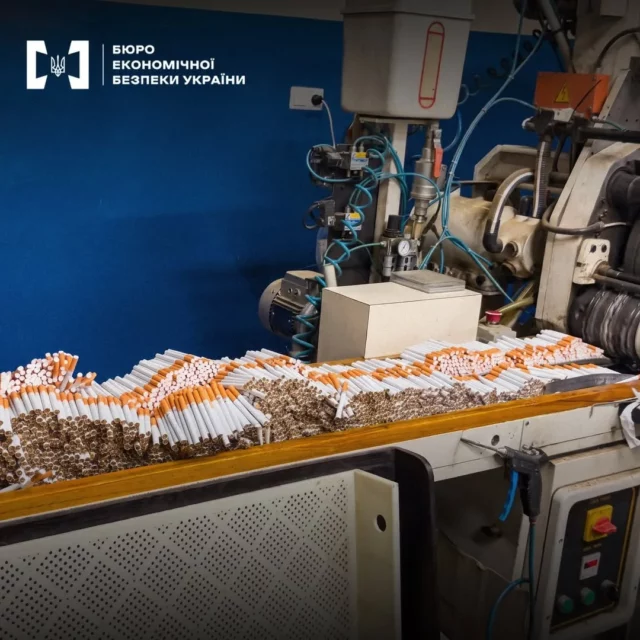БЕБ викрило дві підпільні тютюнові фабрики у Львівській та Харківській областях