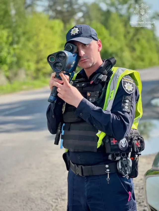 image На Волині патрульні контролюють швидкість руху TruCam