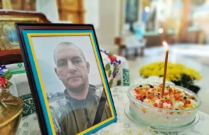 У Ковелі попрощалися із Захисником України Богданом Никонюком У Ковелі попрощалися із Захисником України Богданом Никонюком
