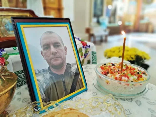 image У Ковелі попрощалися із Захисником України Богданом Никонюком