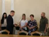 (Українська) У Волинській ОВА вручили «Комбатантський Хрест» родинам полеглих і зниклого безвісти військових У Волинській ОВА вручили «Комбатантський Хрест» родинам полеглих і зниклого безвісти військових