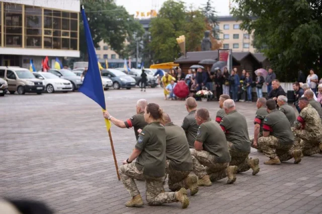 У Луцьку попрощалися з полеглими захисниками Святославом Смалем і Михайлом Малкушем