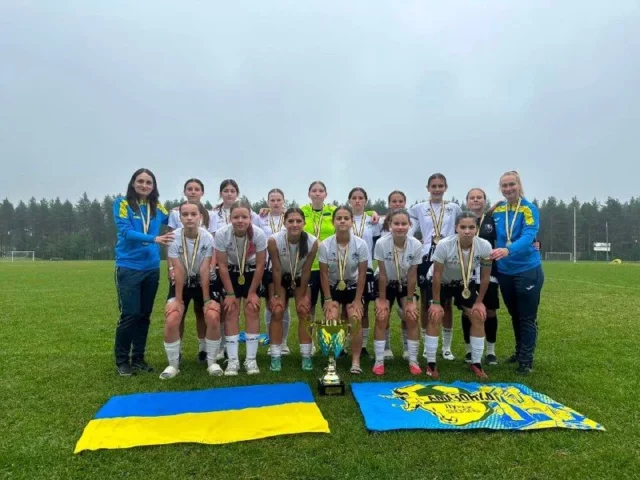 Футболістки ФК «Амазонка» стали чемпіонками міжнародного турніру в Пітео