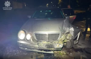 У Луцьку водій Mercedes після ДТП вживав алкоголь: патрульні оформили протоколи