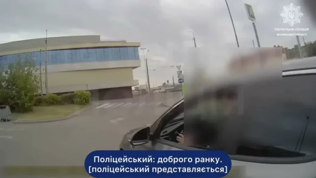 Чоловік дозволив 10-річній дитині керувати авто та отримав адмінпротокол