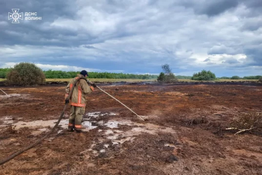 На Волині рятувальники гасять торф’яні пожежі у трьох районах