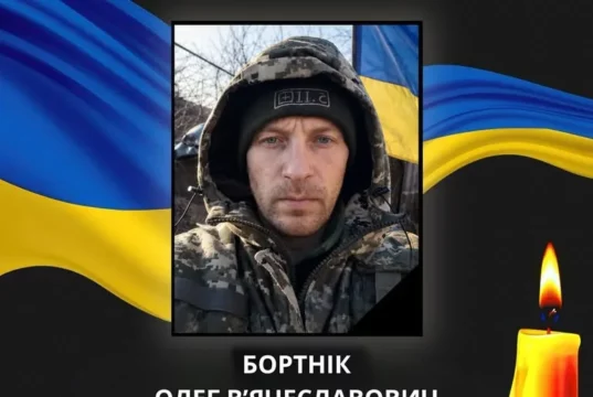Ковель попрощається із солдатом Олегом Бортніком, який повертається «на щиті»