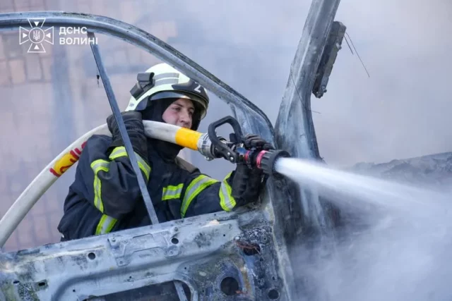 image У Луцьку загорілося приватне підприємство на вулиці Іови Кондзелевича