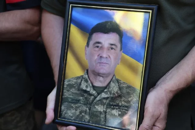 image У Луцьку попрощалися з військовим Олександром Зінчуком