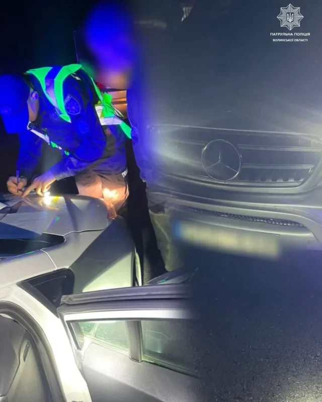 Під час комендантської години зупинили водія Mercedes з ознаками сп’яніння