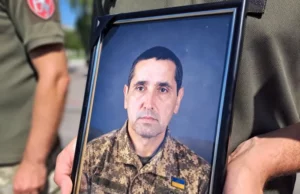 Ковельська громада попрощалася із солдатом Олександром Резванюком Ковельська громада попрощалася із солдатом Олександром Резванюком