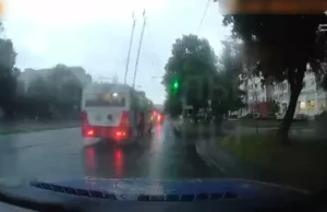 У Луцьку водія оштрафували за проїзд на червоне світло