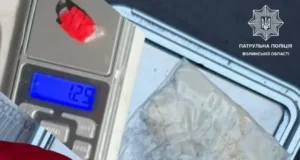 Поблизу Луцька патрульні ТОР виявили у двох громадян ймовірні наркотики